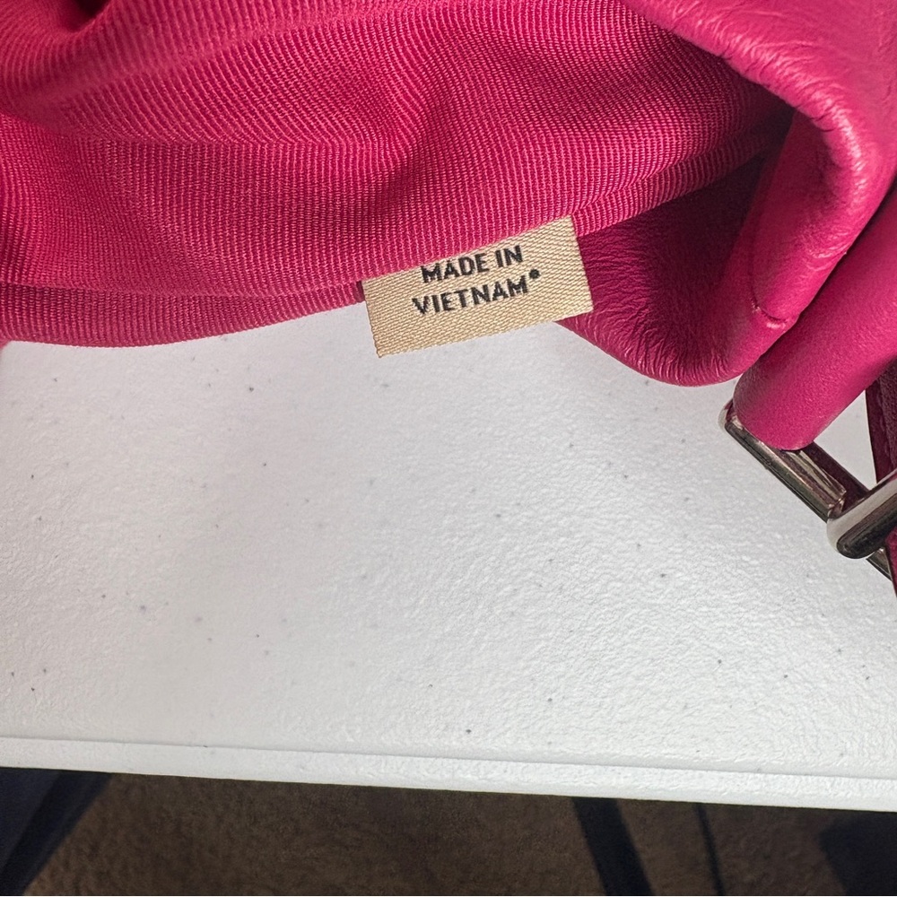 Coach Purse Crossbody F15064 Magenta Pink Leather Slouchy Zipper Bag - Picture 14 of 14